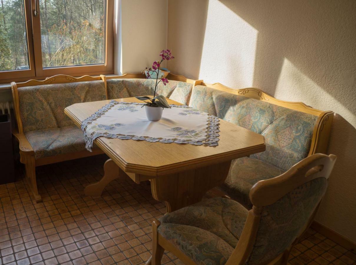 Zum Ehranger Wald 2A Apartment เทรียร์ ภายนอก รูปภาพ