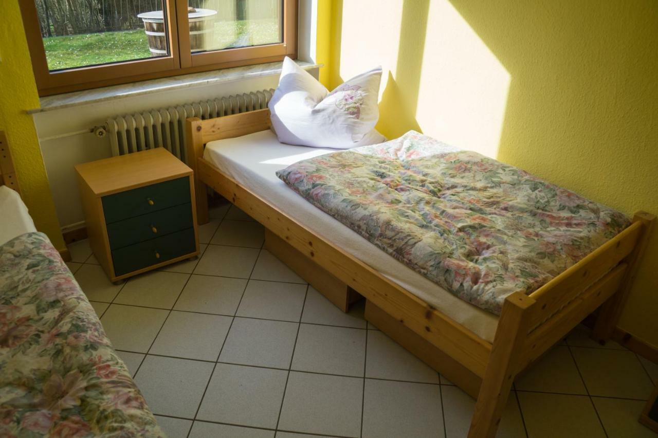 Zum Ehranger Wald 2A Apartment เทรียร์ ภายนอก รูปภาพ